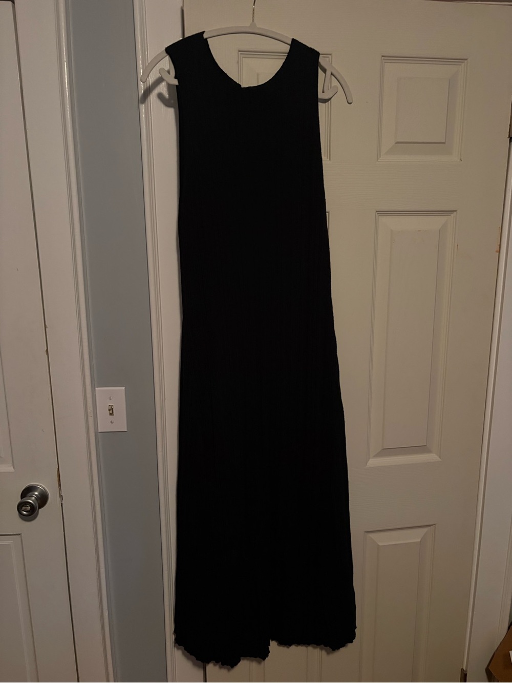 Sleeveless Black Ribbed Sweater Maxi Dress